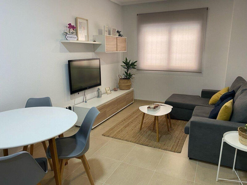 квартира продается в Torrevieja, Alicante