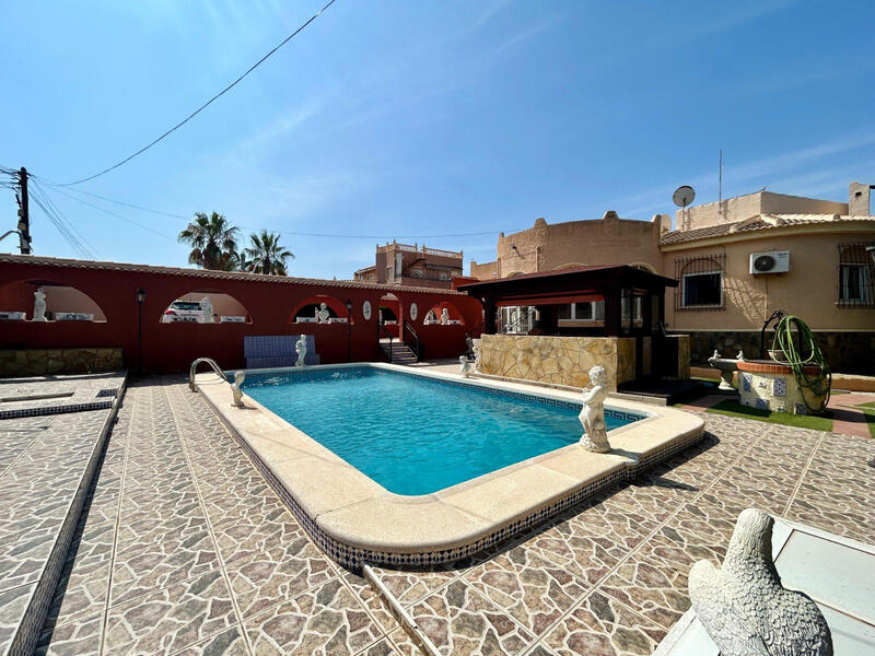 3 slaapkamer Villa Te koop