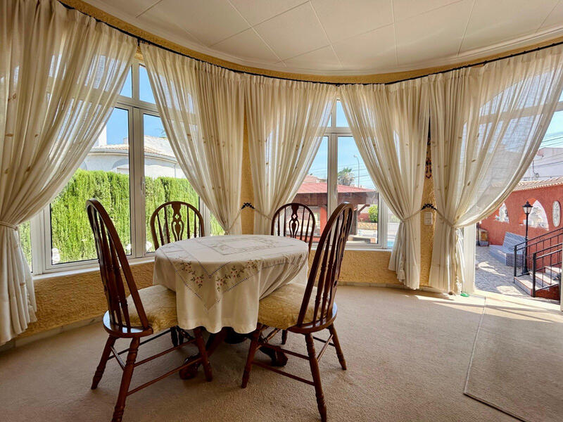 3 slaapkamer Villa Te koop