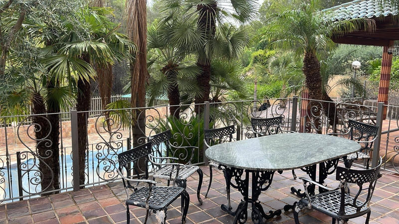 Villa en venta en Torrevieja, Alicante