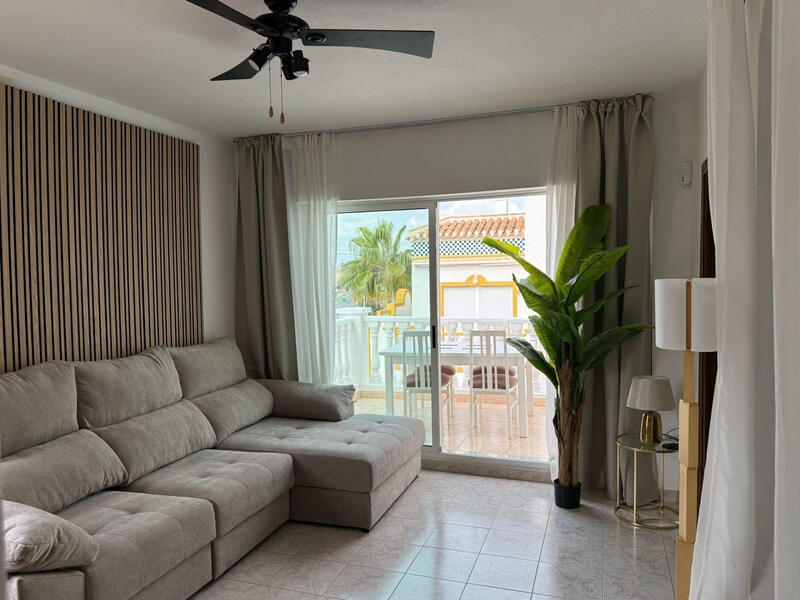 Villa à vendre dans Torrevieja, Alicante