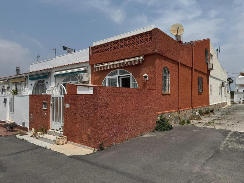 Villa till salu i Torrevieja, Alicante