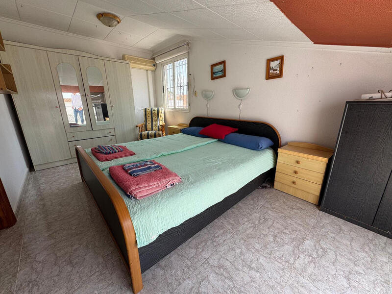 2 Cuarto Villa en venta