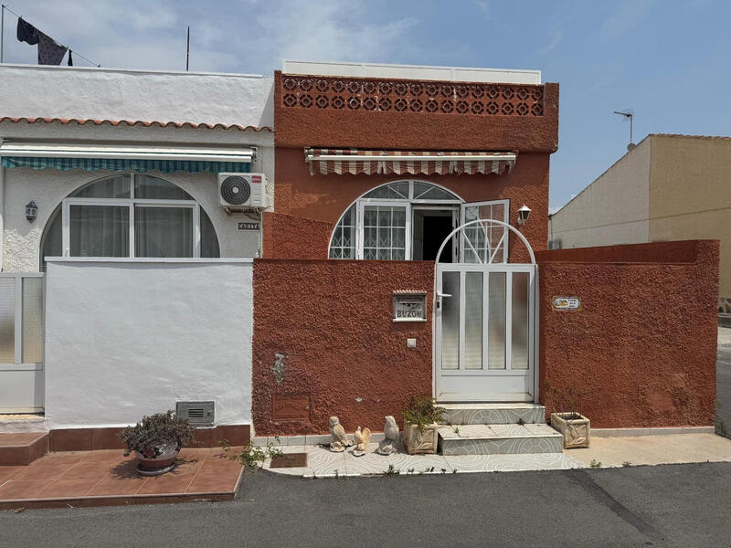 2 Cuarto Villa en venta