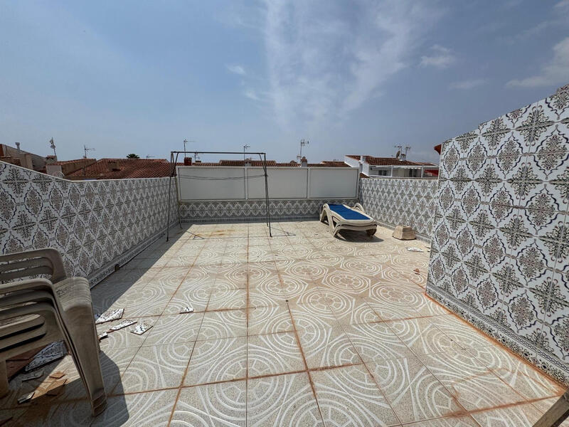 2 Cuarto Villa en venta