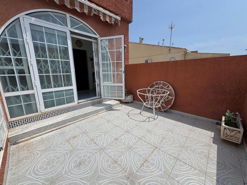 2 Cuarto Villa en venta
