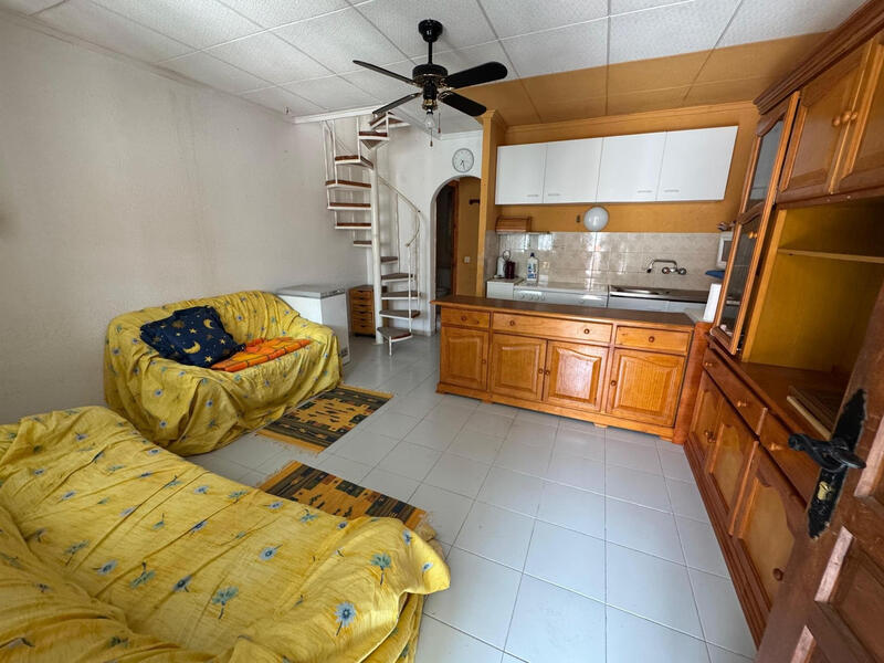 2 Cuarto Villa en venta