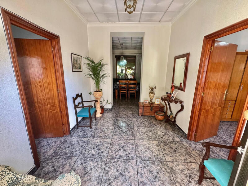 3 bedroom Townhouse for sale