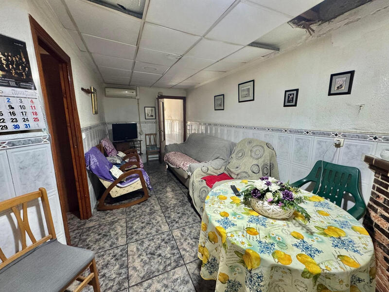 3 bedroom Townhouse for sale