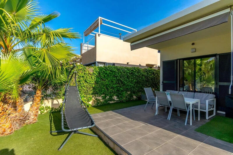 3 Cuarto Villa en venta