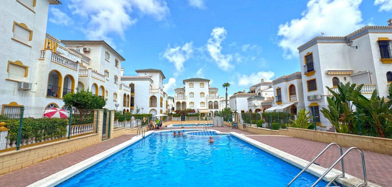 Duplex til salgs i Torrevieja, Alicante