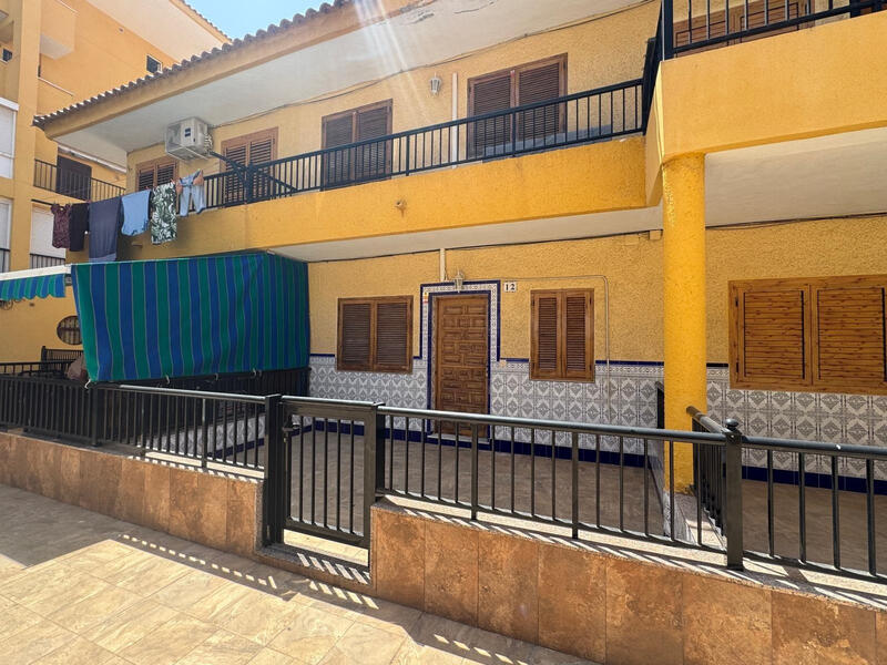 Villa zu verkaufen in Torrevieja, Alicante
