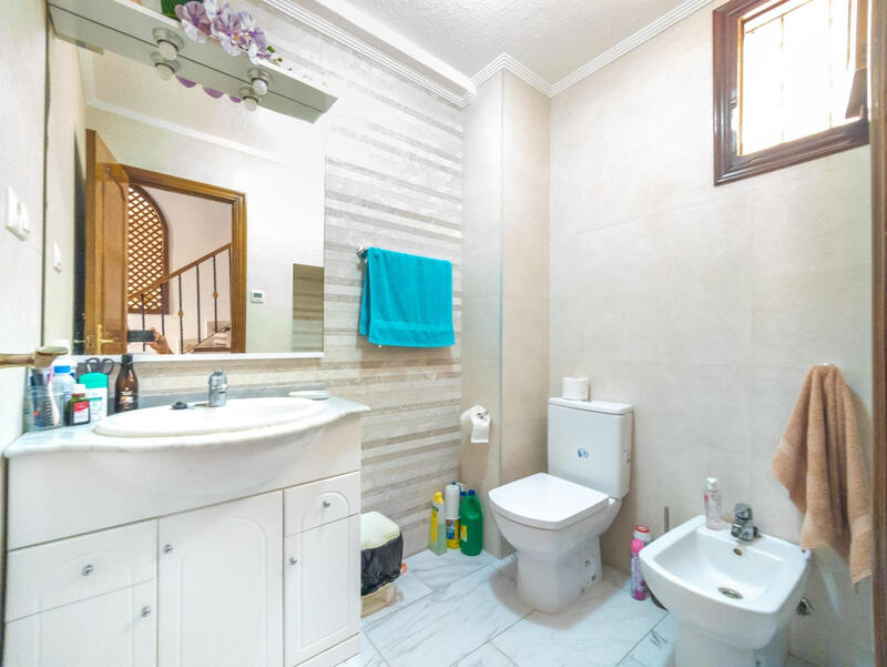 3 bedroom Townhouse for sale