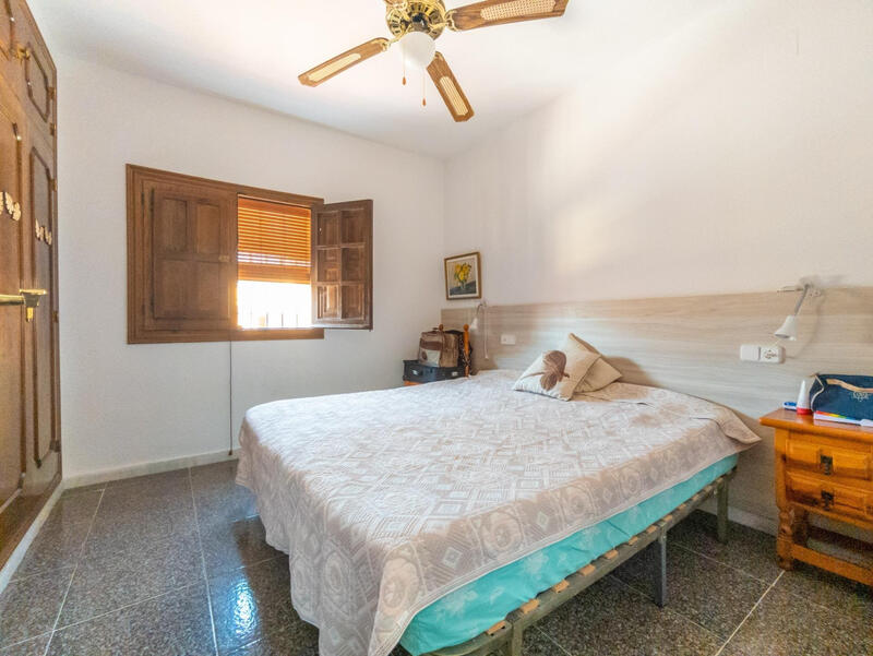 3 bedroom Townhouse for sale