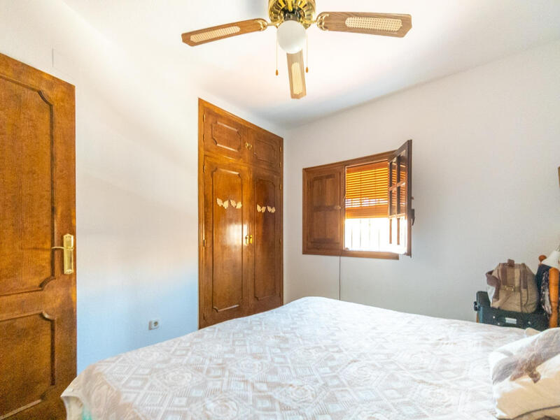 3 bedroom Townhouse for sale