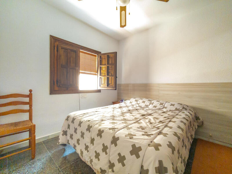3 bedroom Townhouse for sale