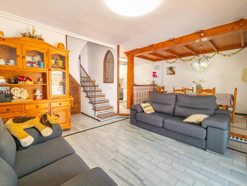 3 bedroom Townhouse for sale