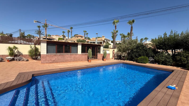 7 bedroom Villa for sale