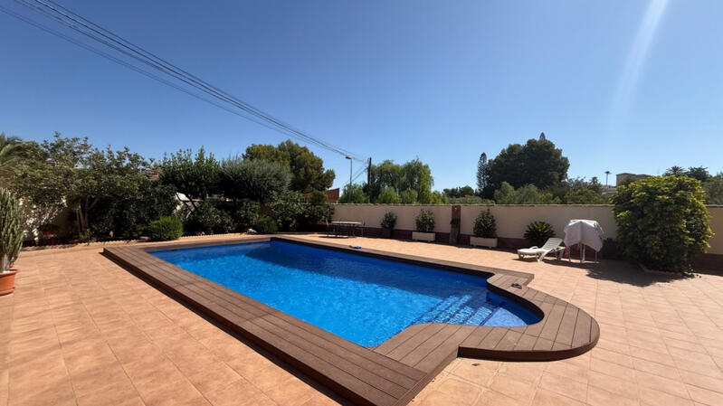 7 bedroom Villa for sale