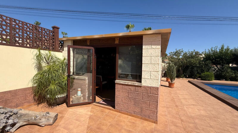 7 bedroom Villa for sale