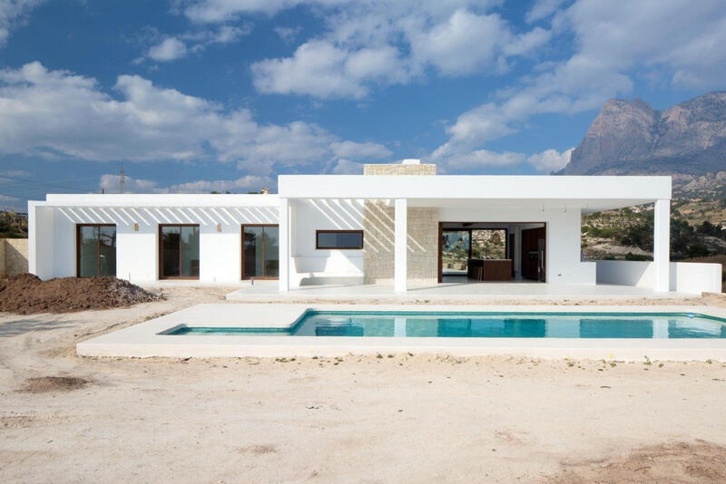 4 Cuarto Villa en venta