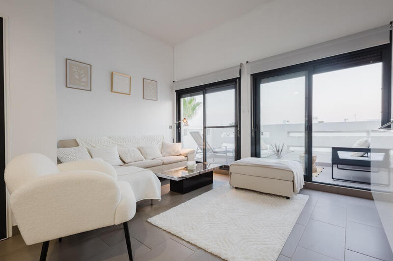 2 bedroom Apartment for sale