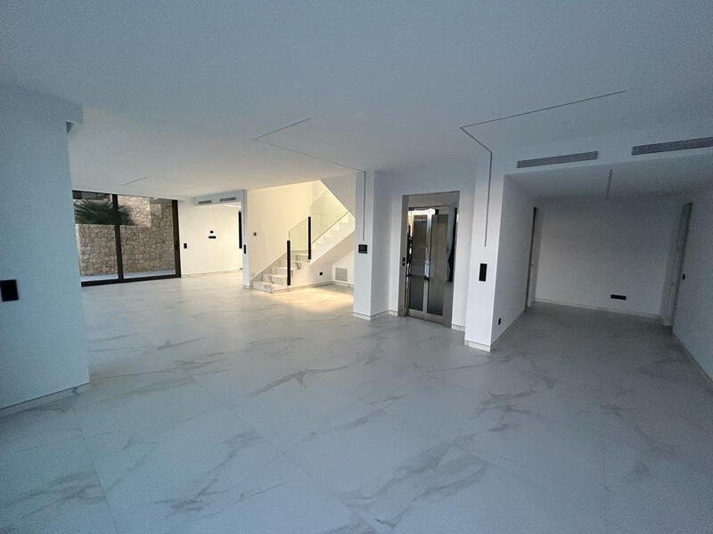 5 Cuarto Villa en venta