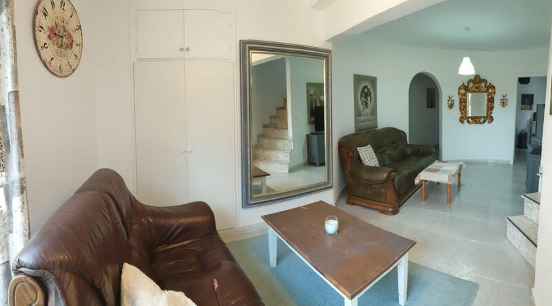 6 bedroom Villa for sale
