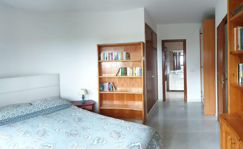 6 bedroom Villa for sale