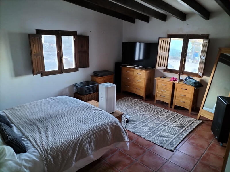 2 Cuarto Casa de Campo en venta