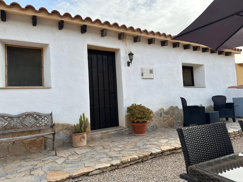2 Cuarto Casa de Campo en venta