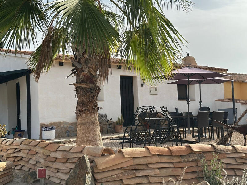 2 Cuarto Casa de Campo en venta