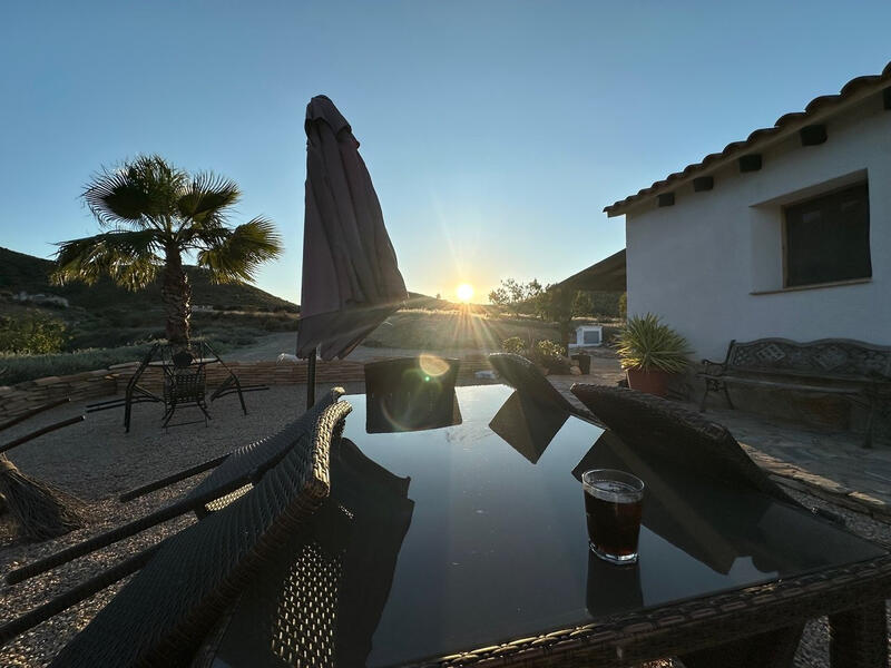 2 Cuarto Casa de Campo en venta