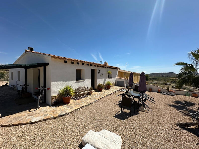 2 Cuarto Casa de Campo en venta