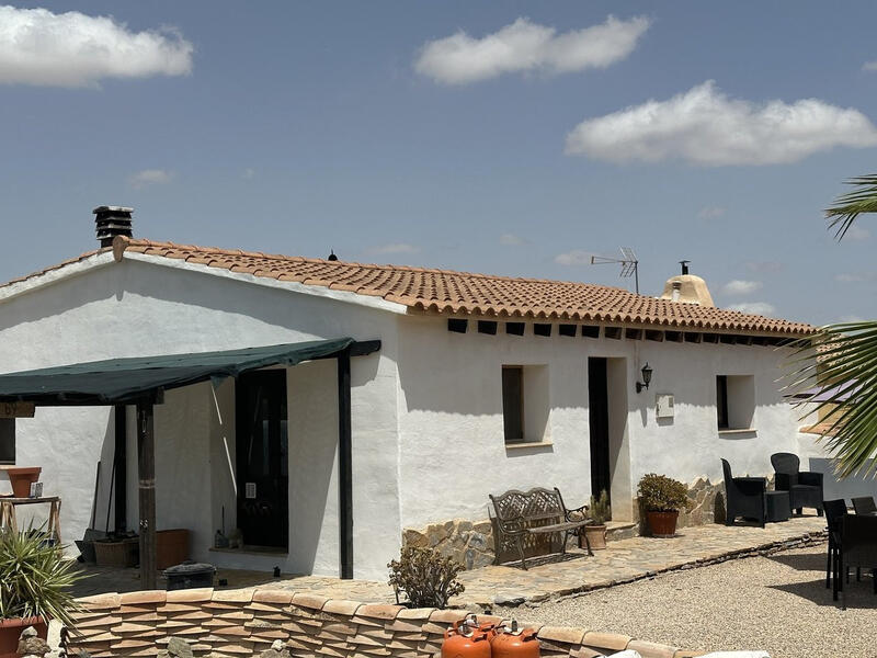 2 Cuarto Casa de Campo en venta