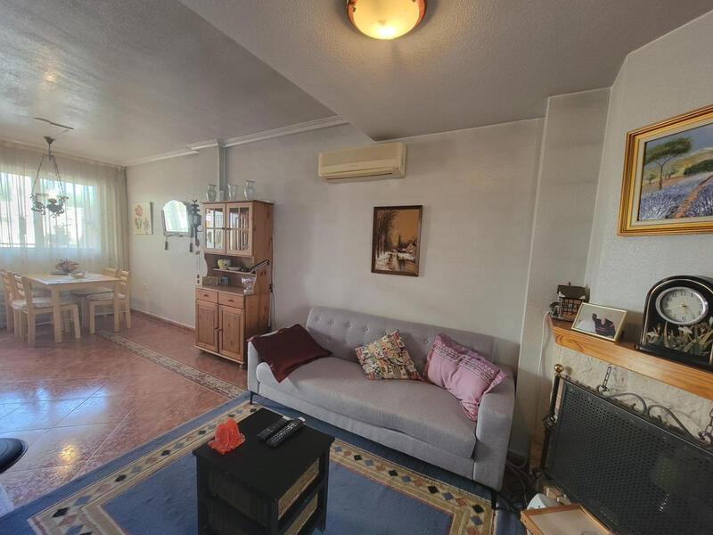 3 Schlafzimmer Stadthaus zu verkaufen