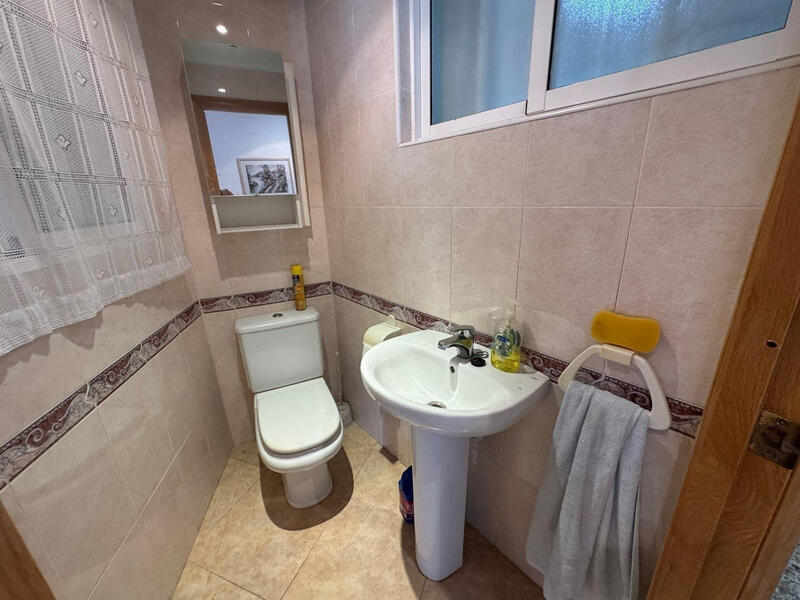3 bedroom Apartment for sale