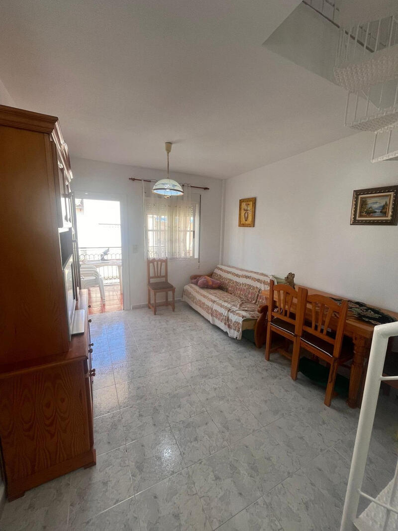 2 Cuarto Villa en venta