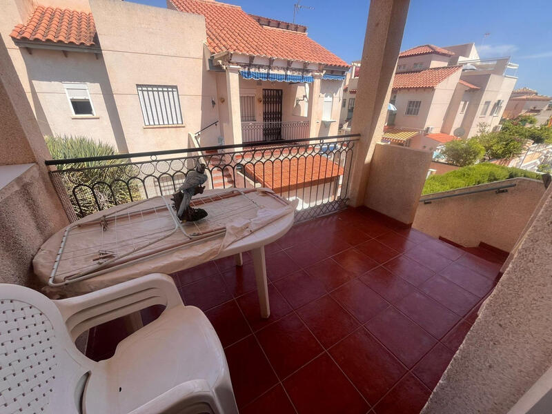2 Cuarto Villa en venta