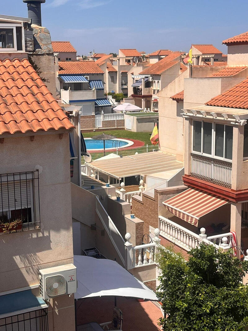 2 Cuarto Villa en venta