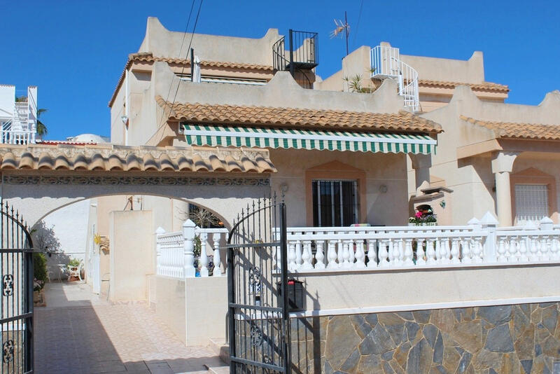 Villa zu verkaufen in Orihuela Costa, Alicante