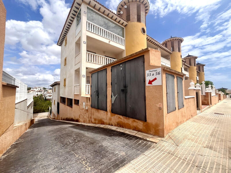 2 slaapkamer Appartement Te koop