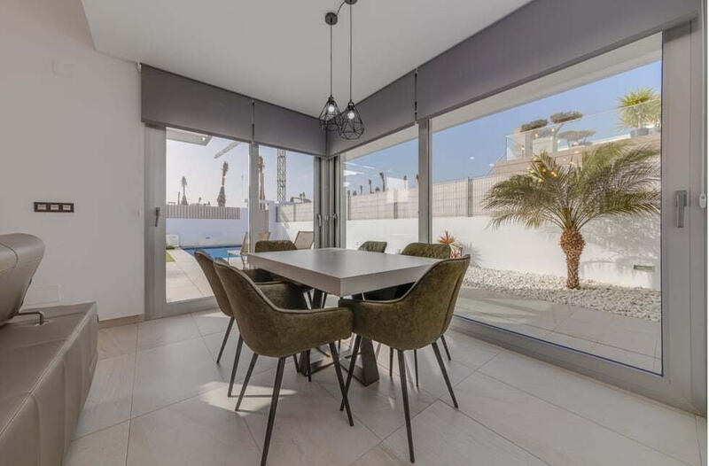 3 bedroom Villa for sale