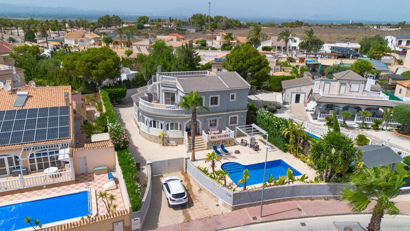 Villa for sale in San Fulgencio, Alicante