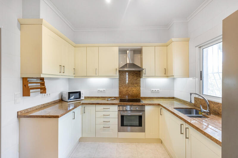 5 bedroom Villa for sale