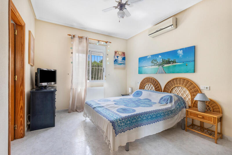 5 bedroom Villa for sale