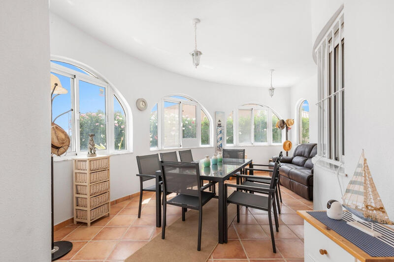 5 bedroom Villa for sale