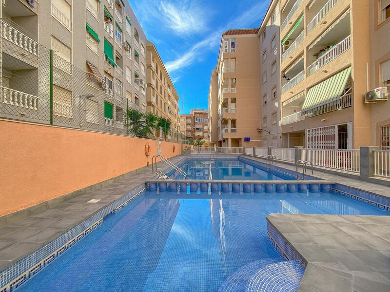 Appartement zu verkaufen in Torrevieja, Alicante