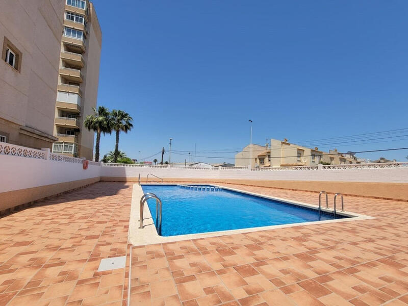 Lägenhet till salu i Torrevieja, Alicante