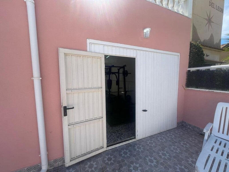 5 bedroom Villa for sale